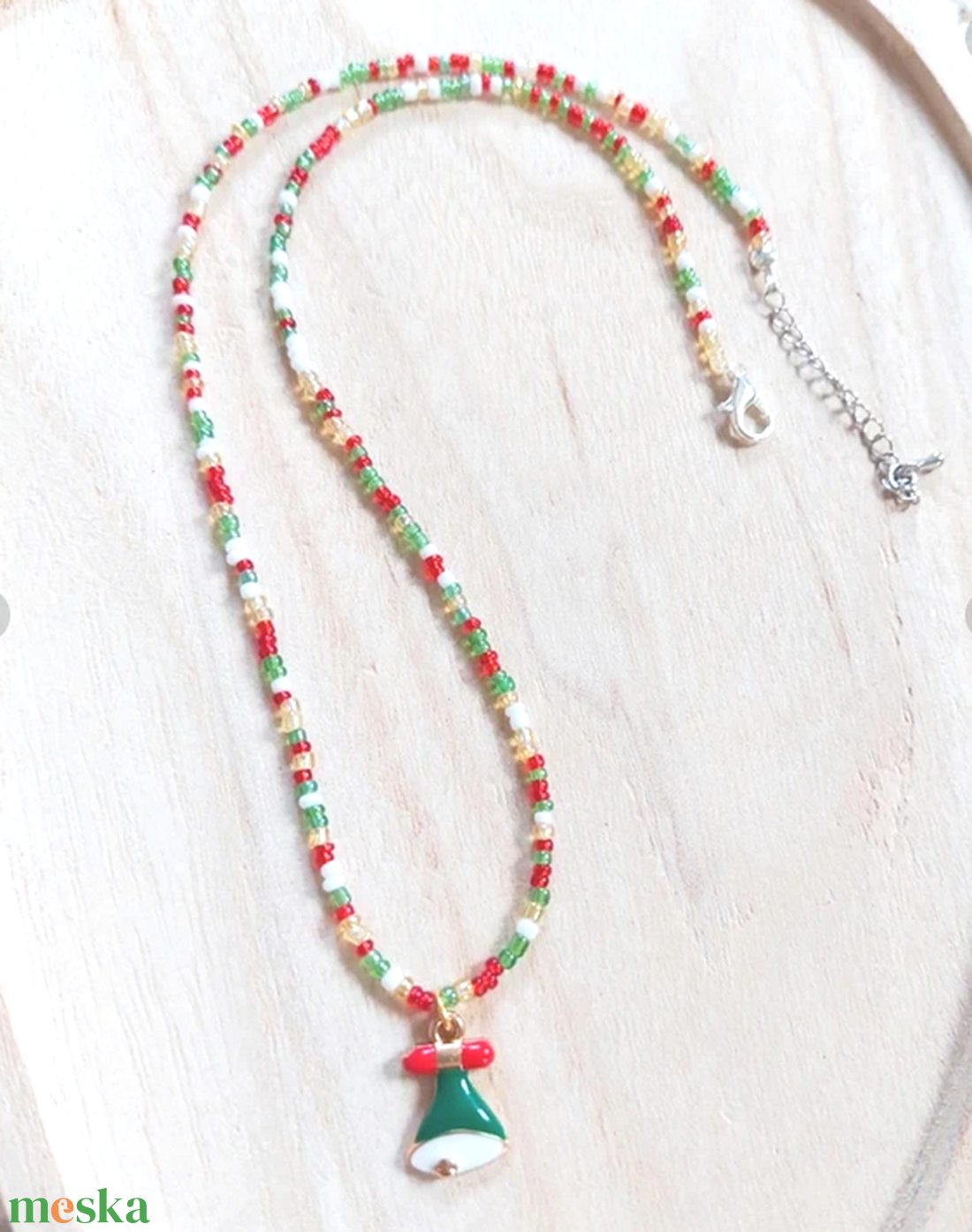 Karácsonyi hangulatú nyaklánc - ékszer - nyaklánc - gyöngyös nyaklánc - Meska.hu