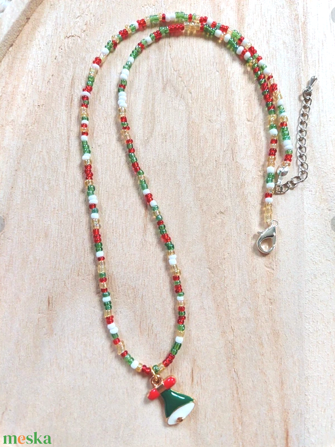 Karácsonyi hangulatú nyaklánc - ékszer - nyaklánc - gyöngyös nyaklánc - Meska.hu