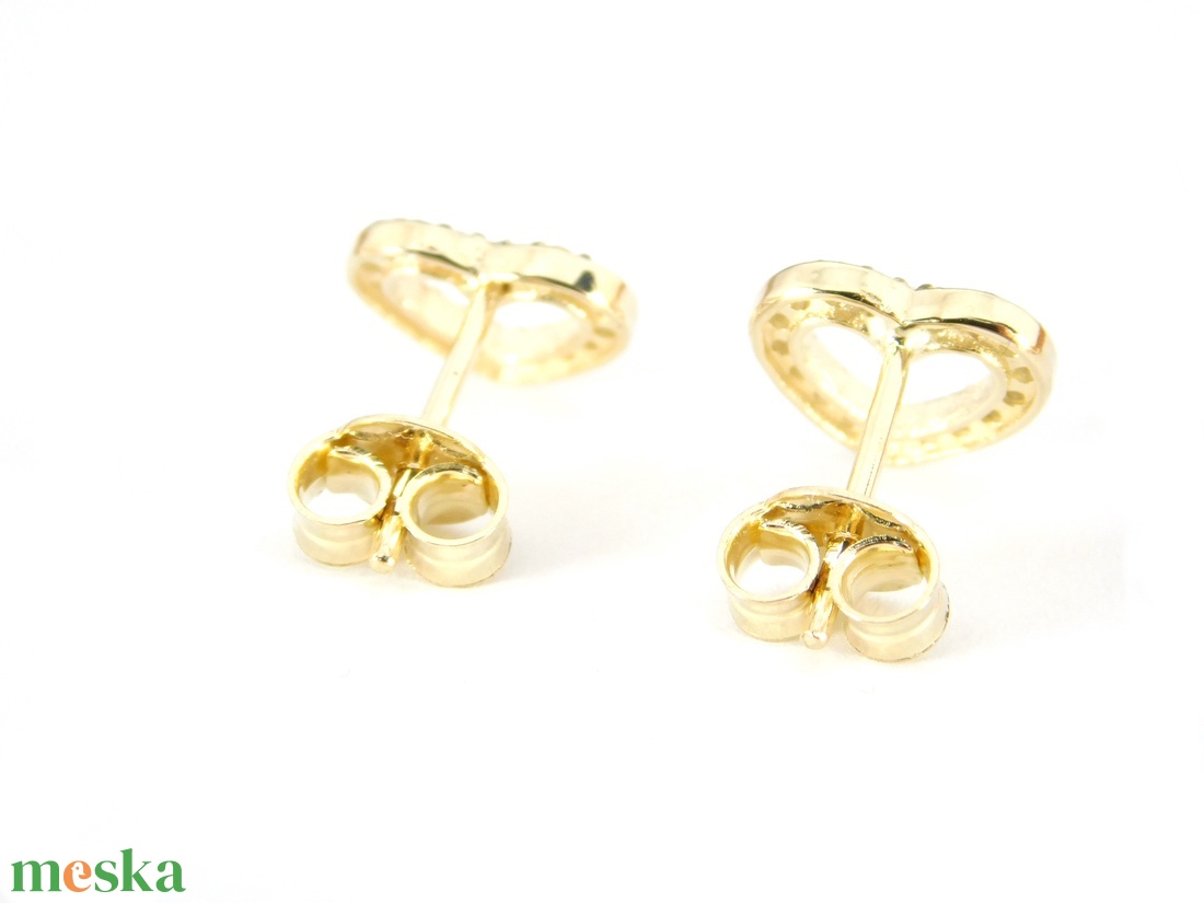 Brill 14 K Arany Szív Fülbevalók Gyémántokkal 0.20 Ct - ékszer - fülbevaló - pötty fülbevaló - Meska.hu Brill 14 K Arany Szív Fülbevalók Gyémántokkal 0.20 Ct - ékszer - fülbevaló - pötty fülbevaló - Meska.hu