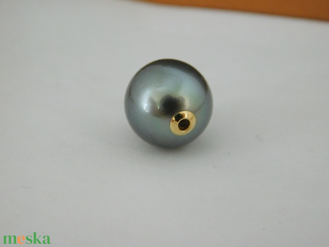 Tahiti Gyöngy Medál 18 K Arany Szélekkel AU750 Gyönyörű, Nagy 12 mm-es gyöngy - ékszer - nyaklánc - medál - Meska.hu