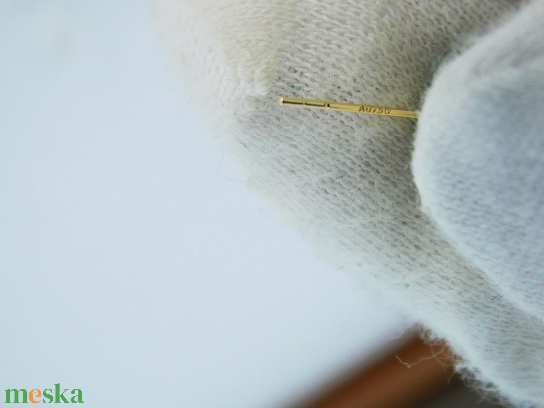 Gyöngy 18 K Arany Fülbevalók Gyönyörű Gyöngyház Fekete Színben - ékszer - fülbevaló - pötty fülbevaló - Meska.hu