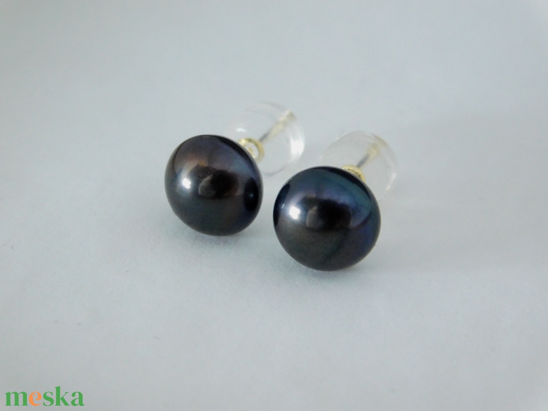 Gyöngy 18 K Arany Fülbevalók Gyönyörű Gyöngyház Fekete Színben - ékszer - fülbevaló - pötty fülbevaló - Meska.hu