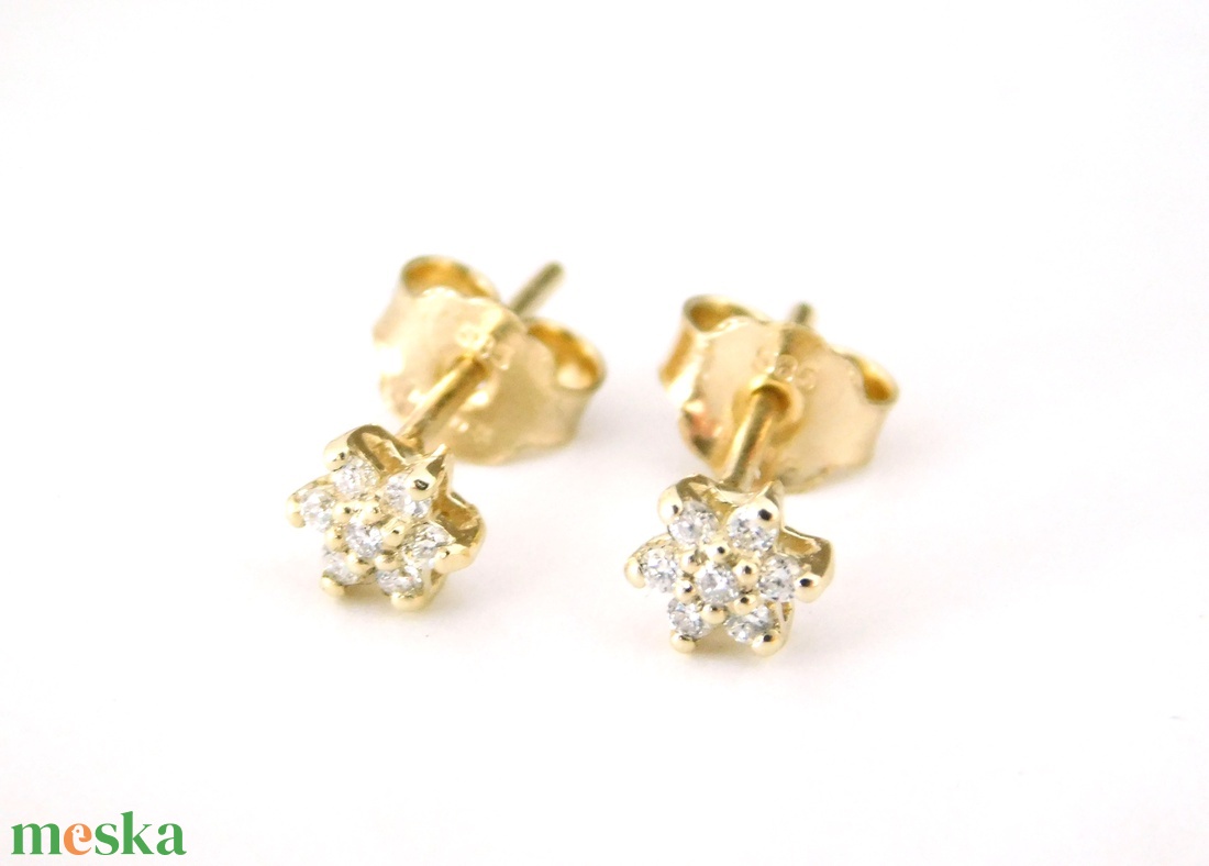 Brill 14 K Arany Csillagvirág Fülbevalók Gyémántokkal - ékszer - fülbevaló - pötty fülbevaló - Meska.hu