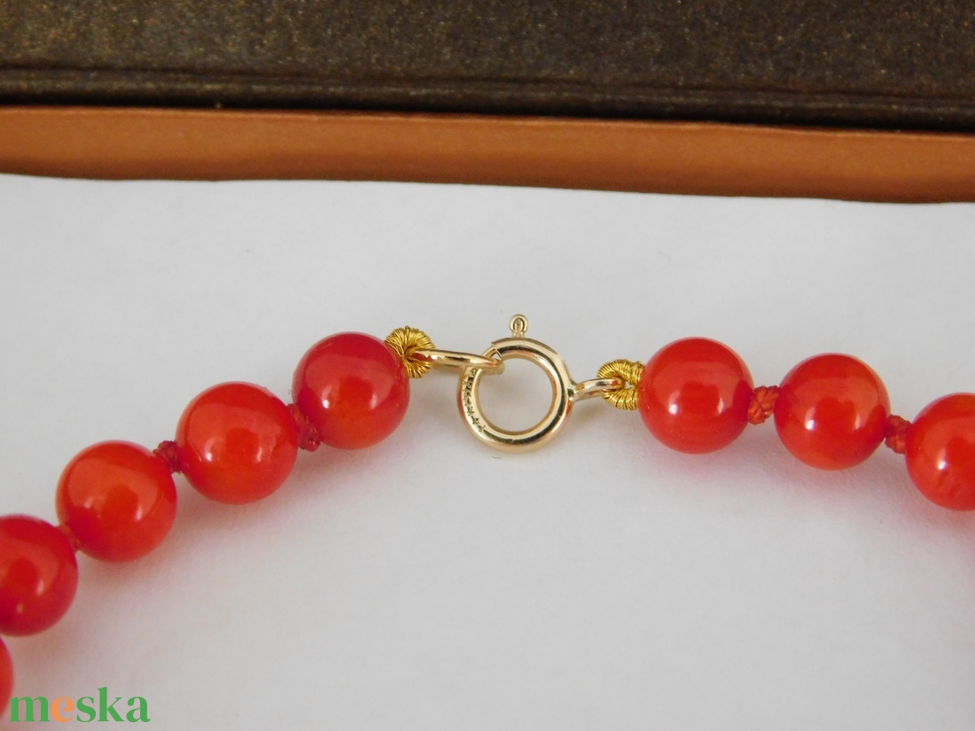 14 K Arany Korall Karkötő Gyöngyökkel 14 K Arany Golyókkal - ékszer - karkötő - gyöngyös karkötő - Meska.hu