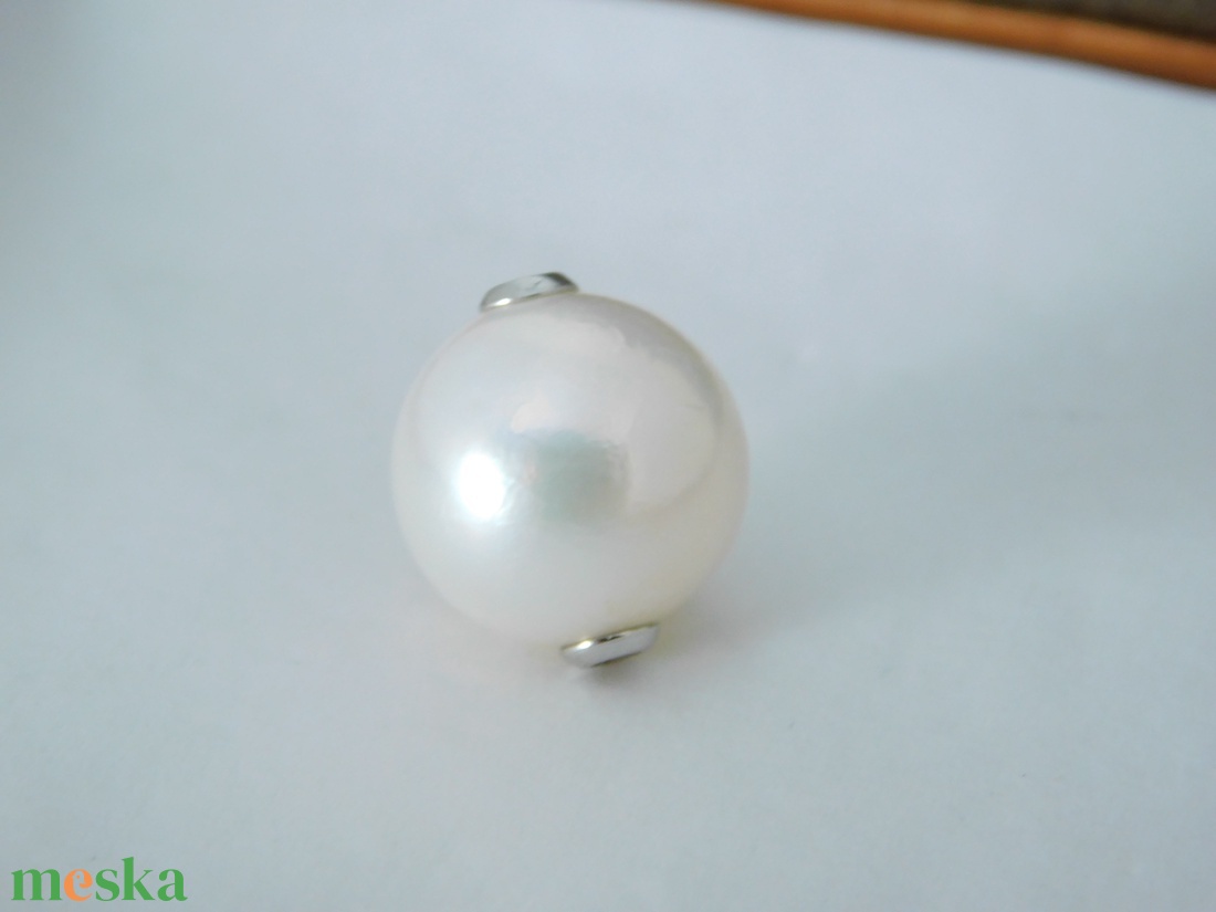 Sósvízi Edison Gyöngy Medál Ezüst 925 Szélekkel Gyönyörű, Hatalmas 13 mm-es Gyöngy - ékszer - nyaklánc - medál - Meska.hu