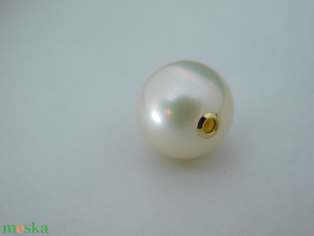 Sósvízi Edison Gyöngy Medál 18 K Arany Szélekkel AU750 Gyönyörű, Hatalmas 12.5 mm-es gyöngy - ékszer - nyaklánc - medál - Meska.hu