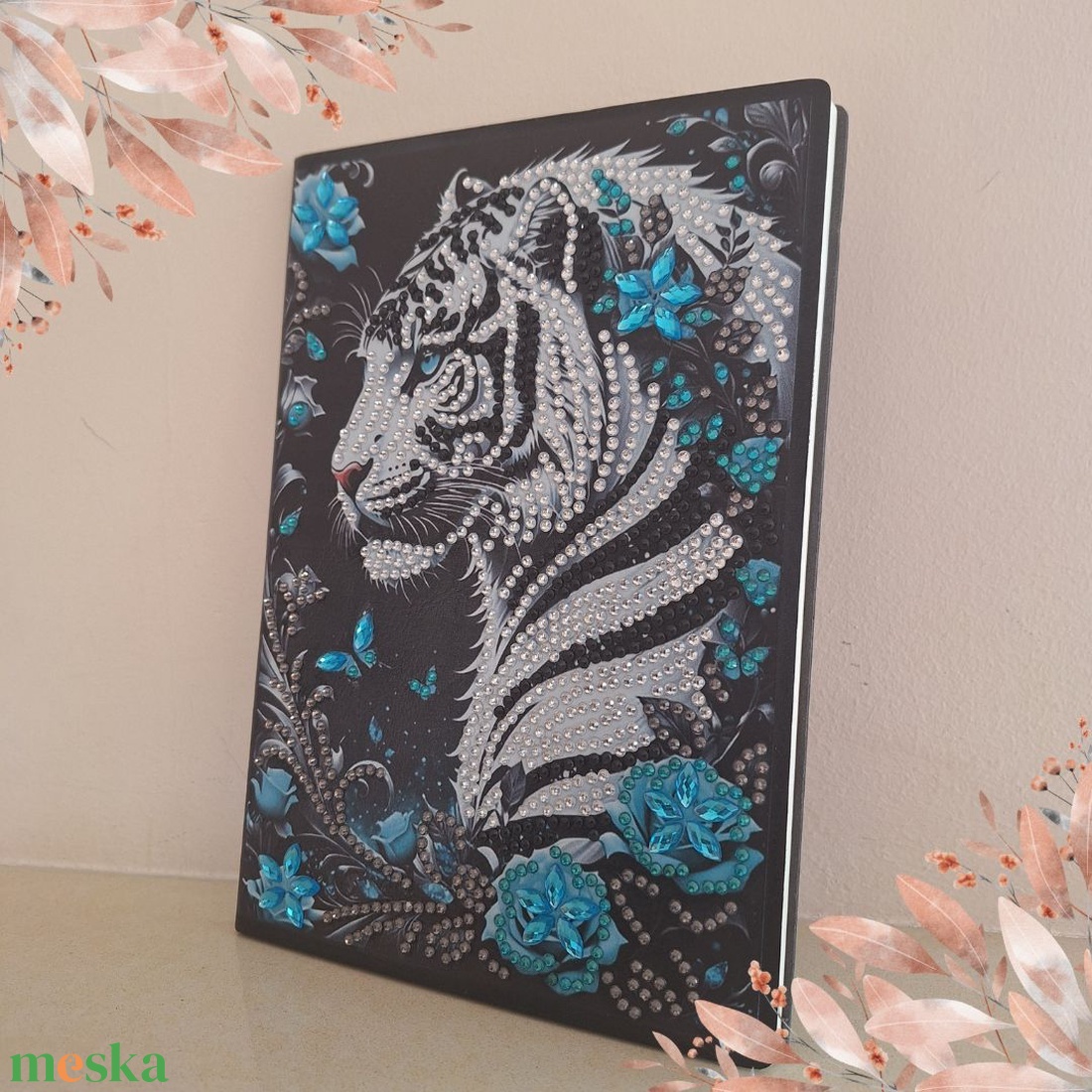 Fehér tigris jegyzetfüzet - otthon & életmód - papír, írószer - jegyzetfüzet & napló - Meska.hu