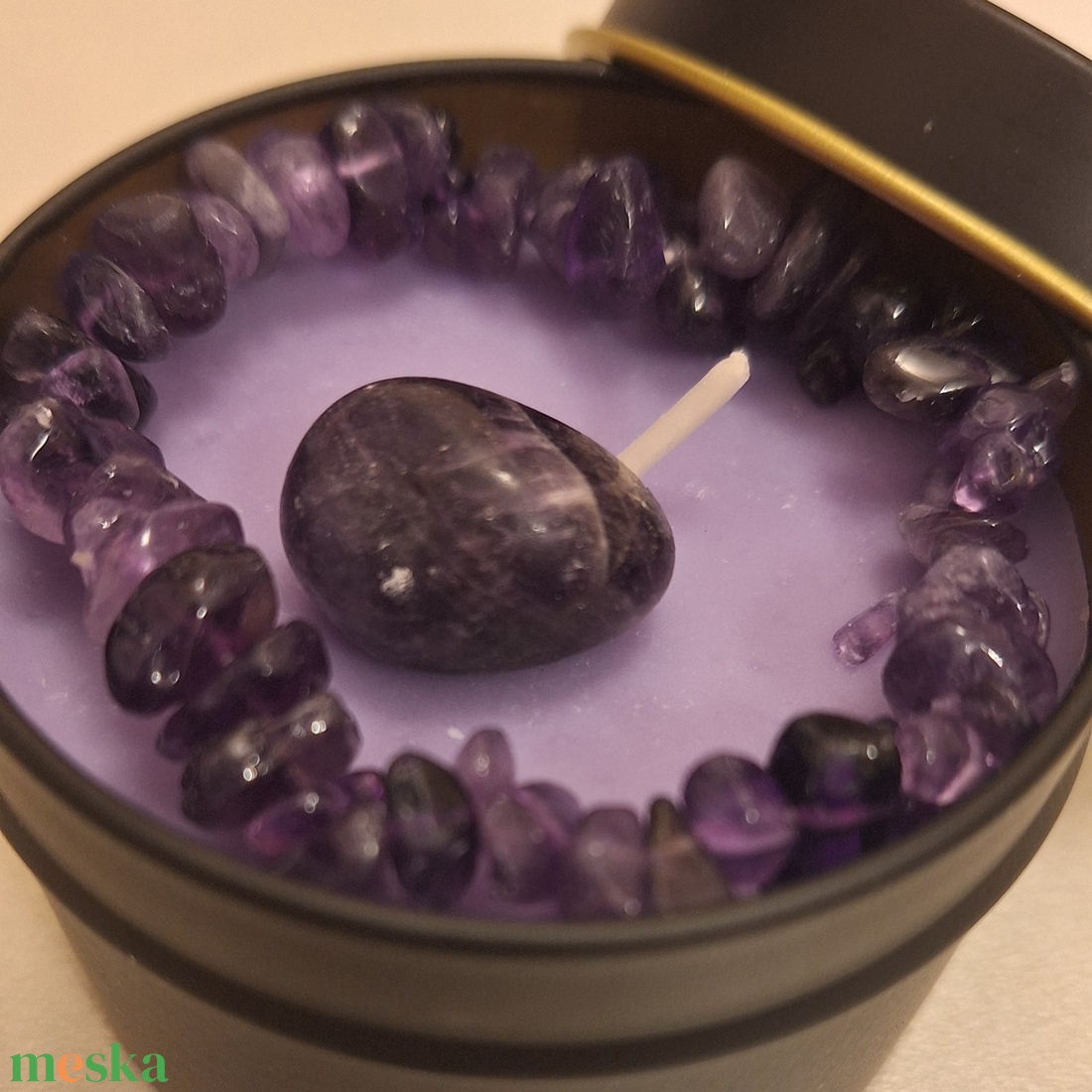 Édes álom - levendula illatú szója gyertya Ametiszt ásványkarkötővel - karácsony - karácsonyi lakásdekoráció - karácsonyi illatgyertya, mécses - Meska.hu