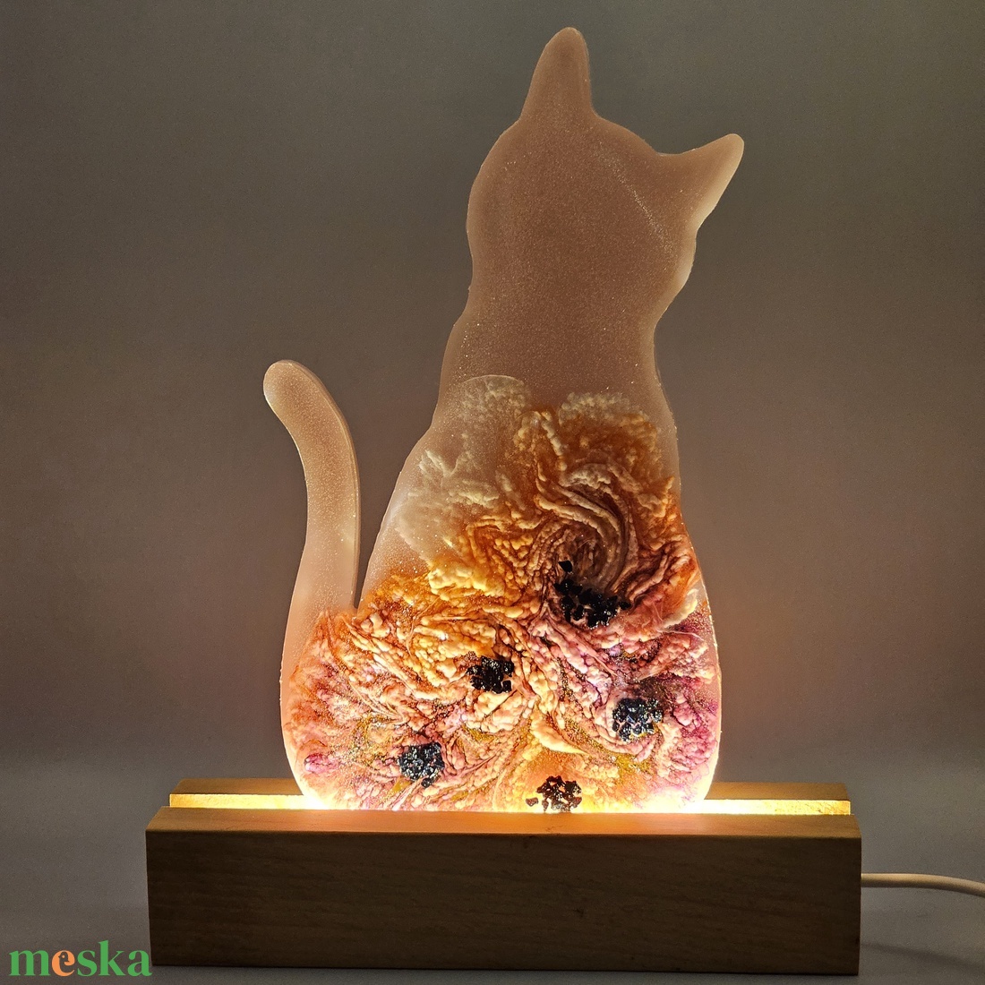 Cicakölyök kézműves epoxigyanta hangulatlámpa - otthon & életmód - lámpa - hangulatlámpa - Meska.hu