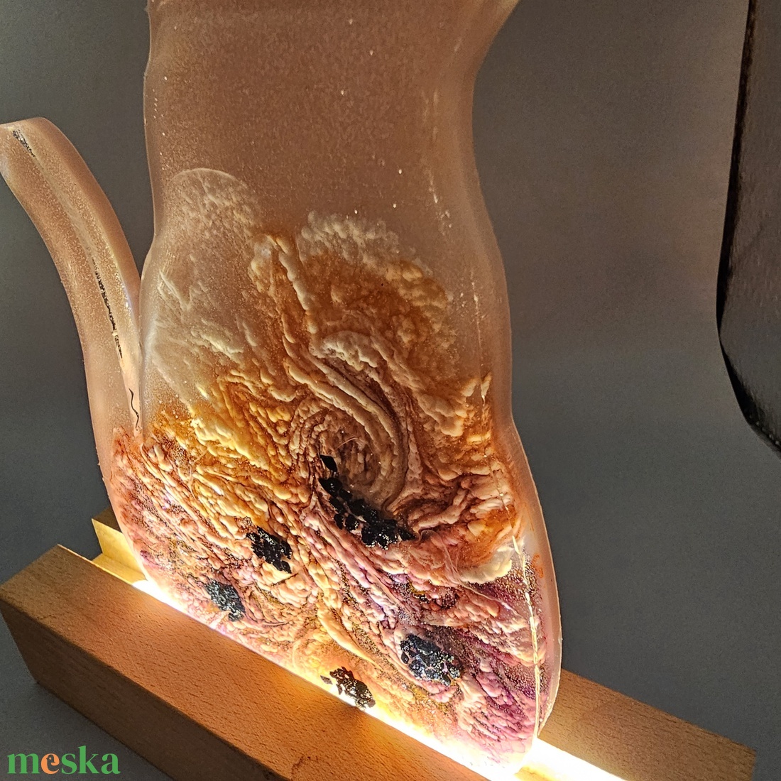 Cicakölyök kézműves epoxigyanta hangulatlámpa - otthon & életmód - lámpa - hangulatlámpa - Meska.hu