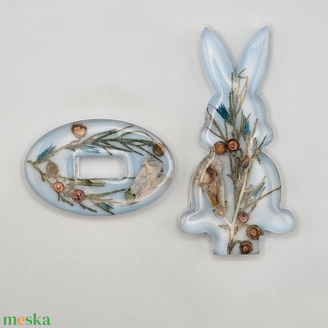 Húsvéti tojásalátét nyuszi � epoxi, valódi szárított virágok - otthon & életmód - dekoráció - húsvéti asztaldíszek - Meska.hu