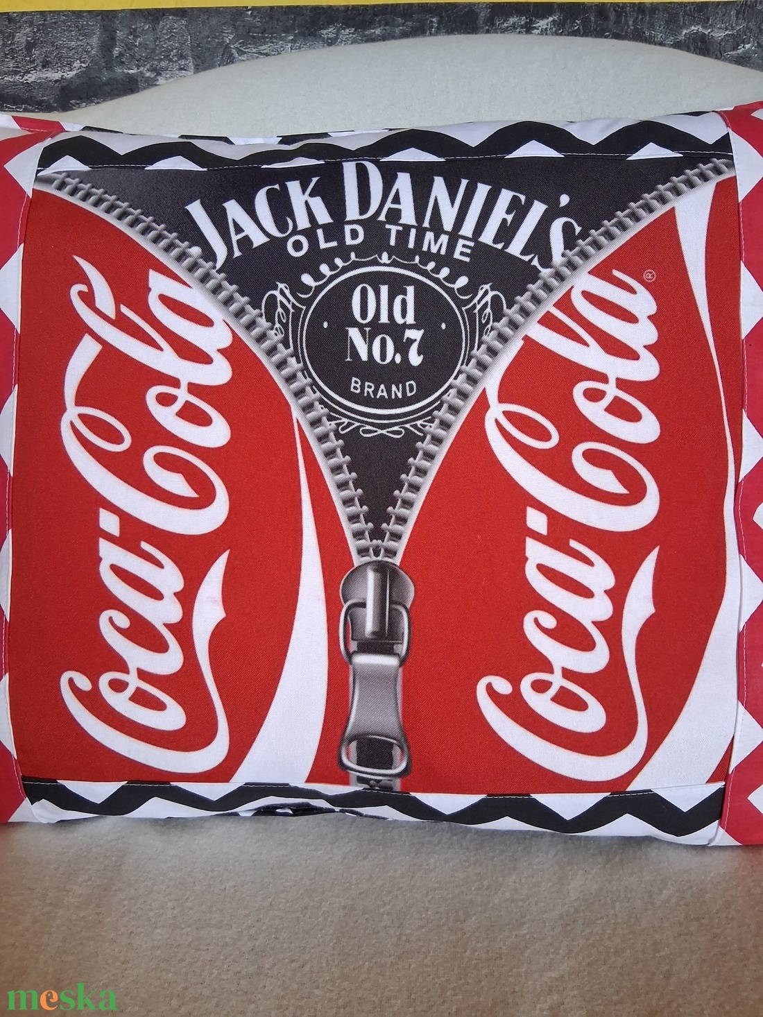 Jack Daniels Coca-Cola díszpárna - otthon & életmód - lakástextil - párna & párnahuzat - díszpárna (belsővel együtt) - Meska.hu