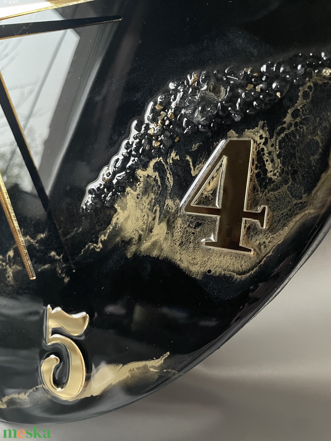 Fekete-arany epoxy falióra � elegáns kézműves design falióra - otthon & életmód - dekoráció - fali és függő dekoráció - falióra & óra - Meska.hu