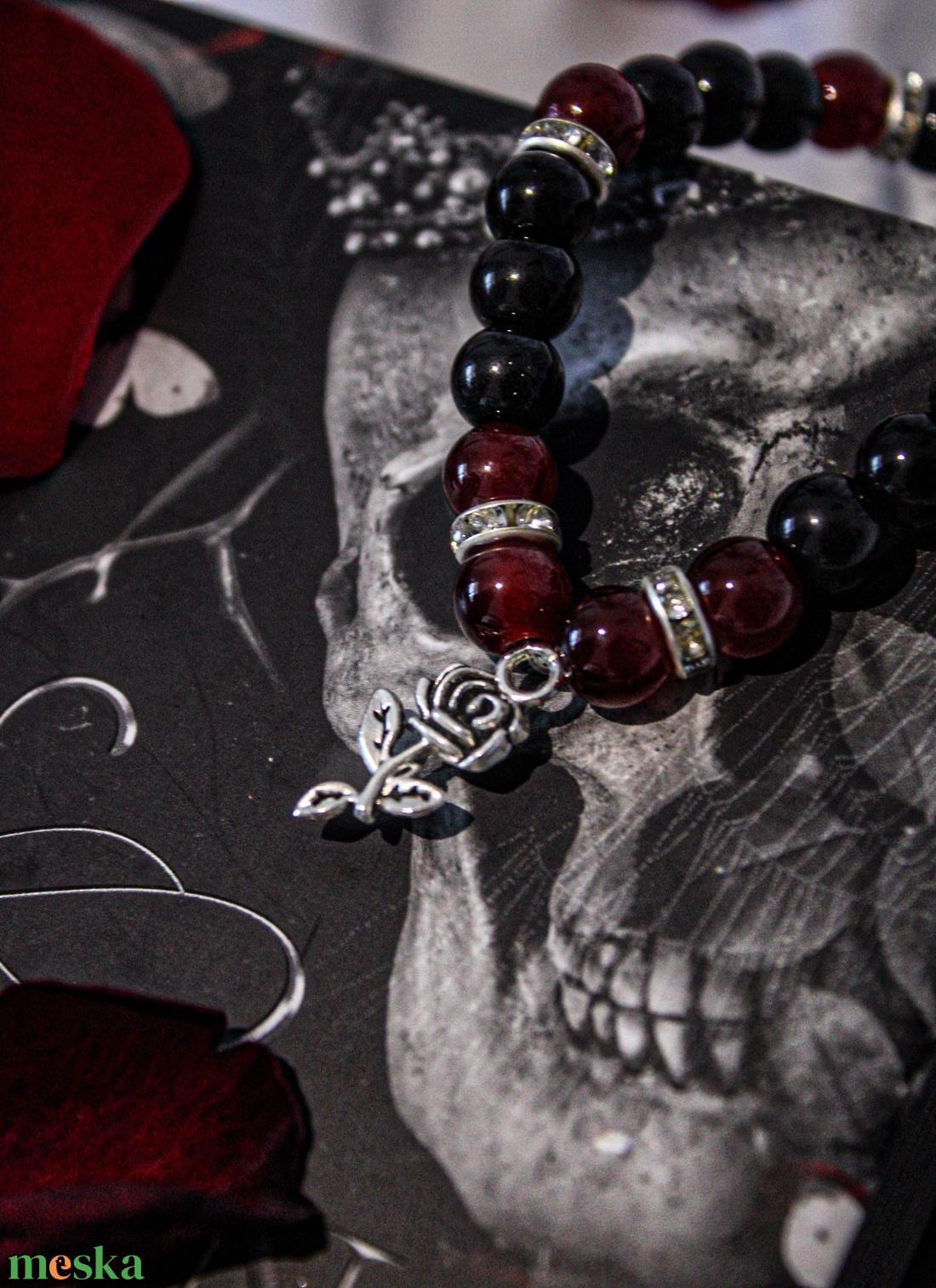 Hauting Adeline karkötő - ékszer - karkötő - gyöngyös karkötő - Meska.hu