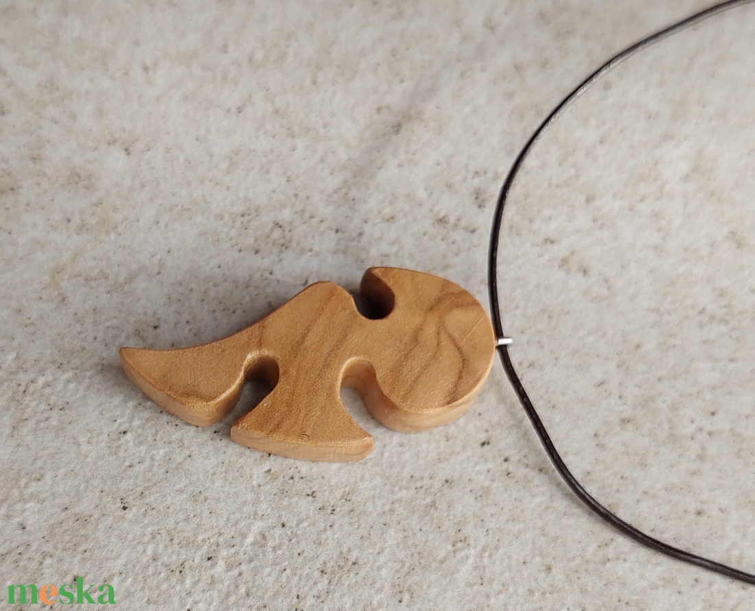 Tribal olajfa unisex amulett műbőr zsinórral - ékszer - nyaklánc - medálos nyaklánc - Meska.hu