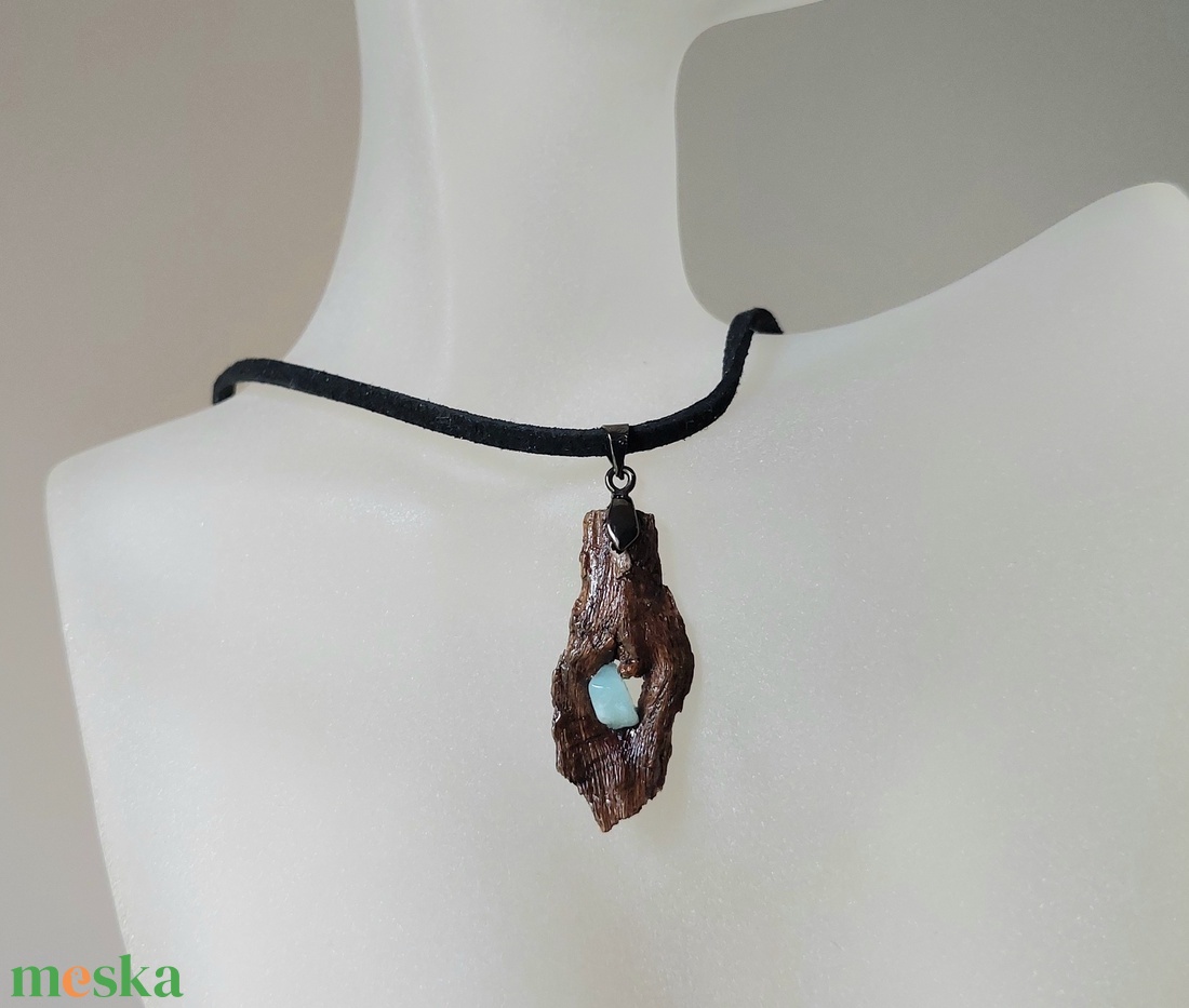 Uszadékfa amulett, nyaklánc amazonit ásvány kővel - ékszer - nyaklánc - medálos nyaklánc - Meska.hu