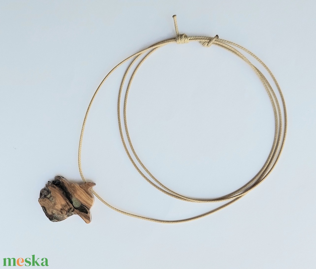 Farkasfej olajfa amulett / nyaklánc - ékszer - nyaklánc - statement nyaklánc - Meska.hu