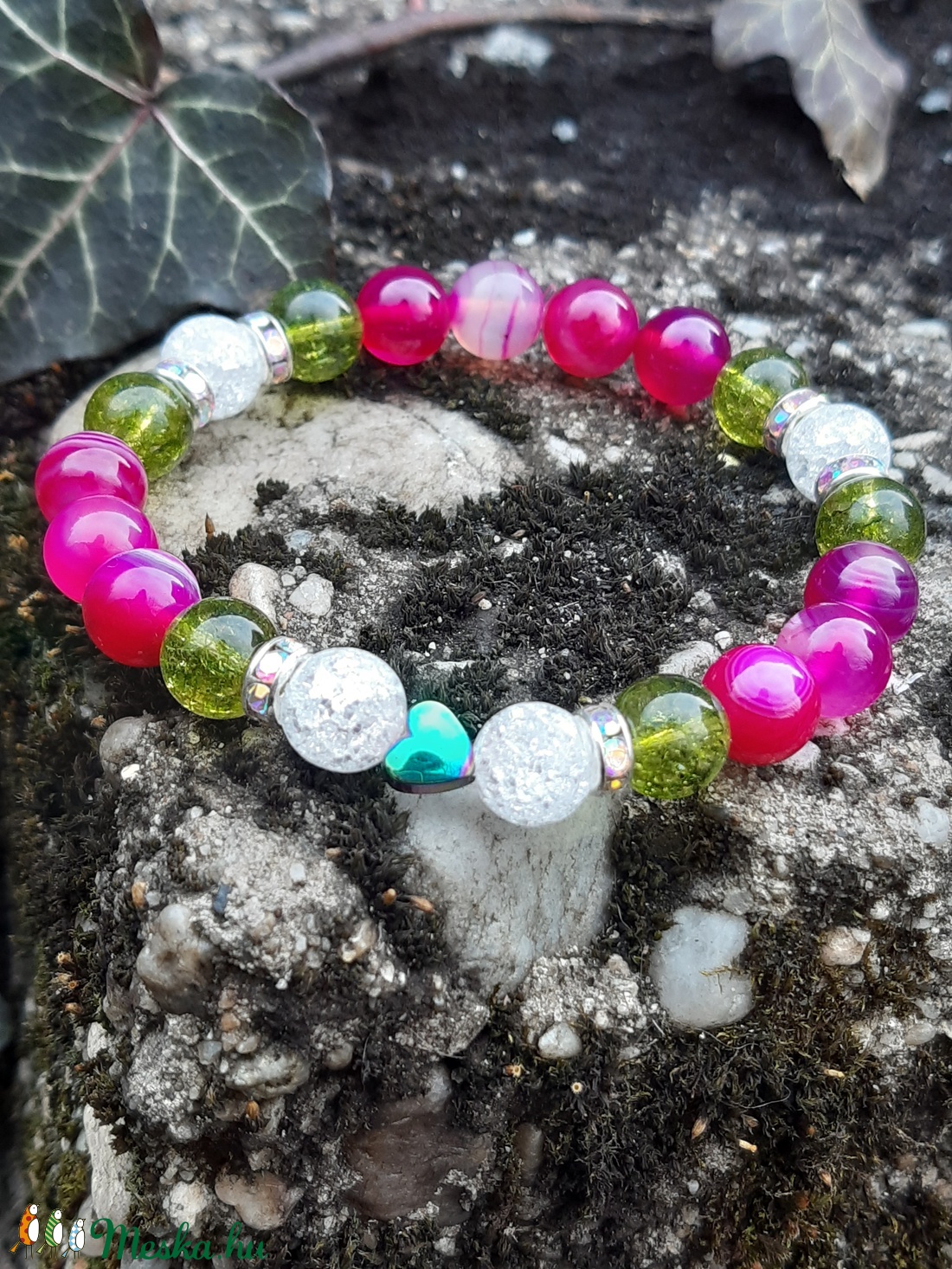 Pink achát, peridot,hegyikristály ásványos karkötő - ékszer - karkötő - bogyós karkötő - Meska.hu