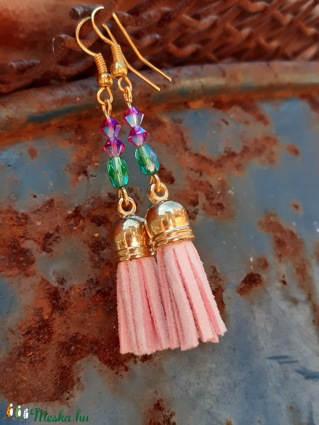 Rózsaszín bojt fülbevaló - ékszer - fülbevaló - rojtos fülbevaló - Meska.hu