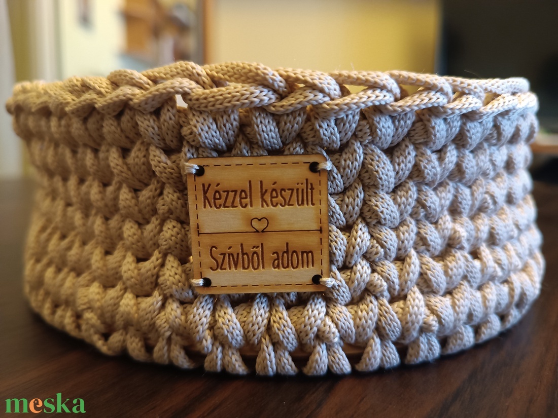 Horgolt kosárka - otthon & életmód - dekoráció - asztal és polc dekoráció - díszdoboz - Meska.hu