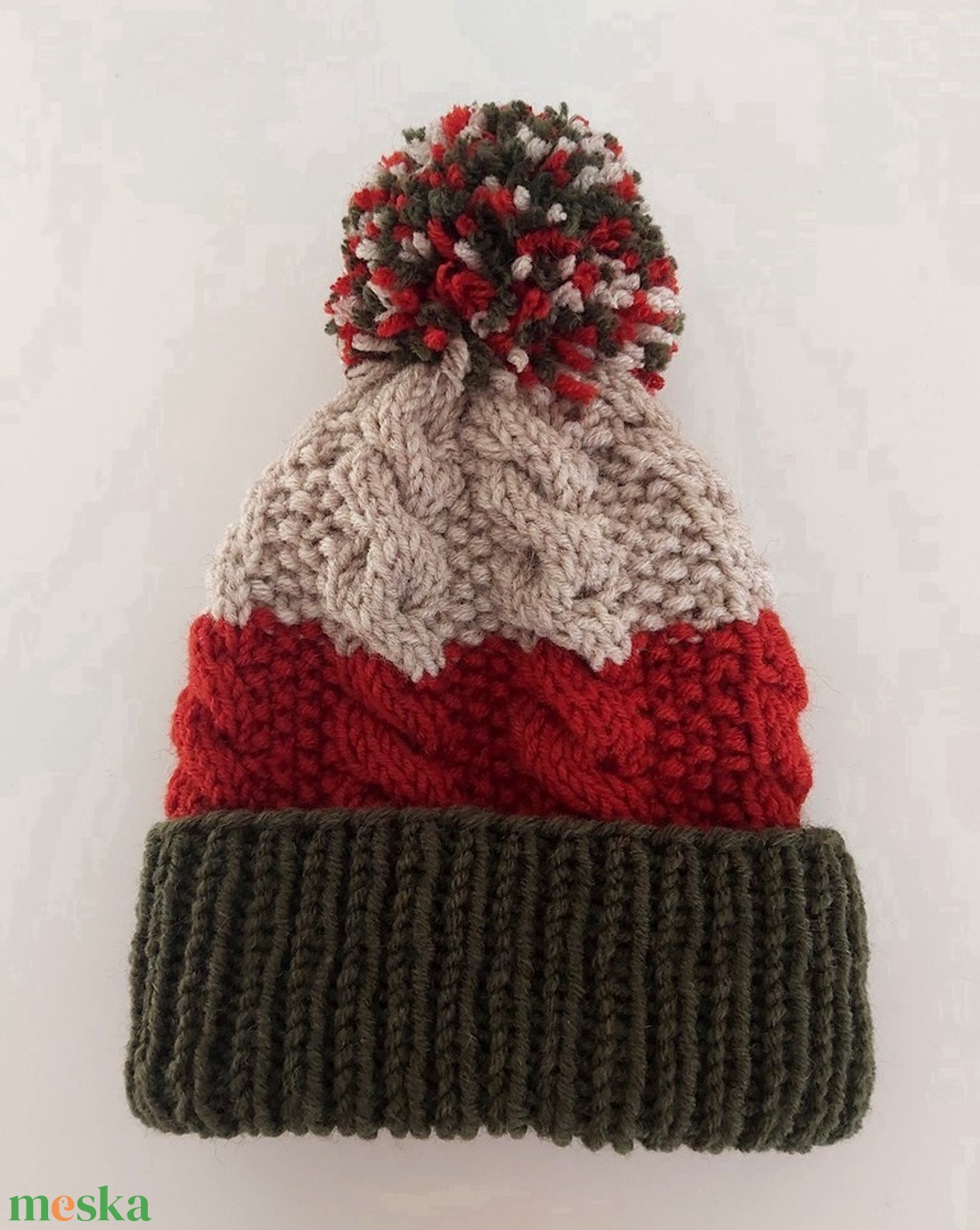 Meleg színekkel kötött gyermek sapka pom-pom díszítéssel - ruha & divat - sál, sapka, kendő - sapka - Meska.hu