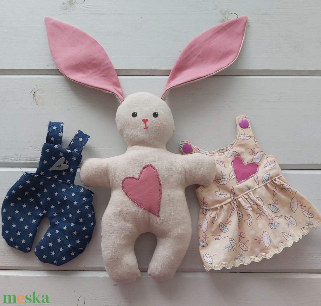Öltöztethető  nyuszika - játék & sport - plüssállat & játékfigura - nyuszi - Meska.hu