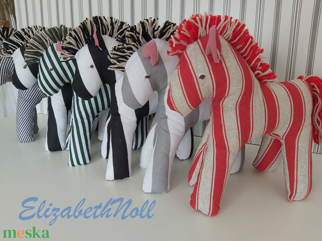 Zebra - játék & sport - plüssállat & játékfigura - ló - Meska.hu Zebra - játék & sport - plüssállat & játékfigura - ló - Meska.hu
