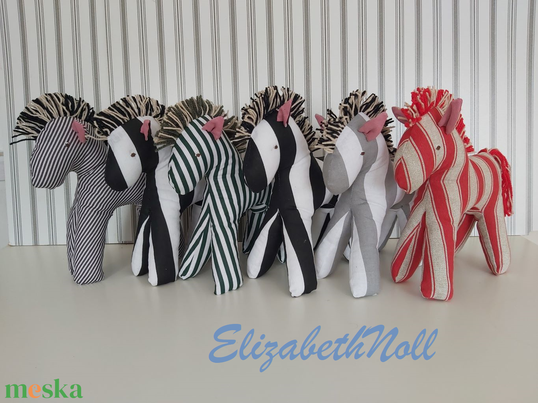 Zebra - játék & sport - plüssállat & játékfigura - ló - Meska.hu Zebra - játék & sport - plüssállat & játékfigura - ló - Meska.hu