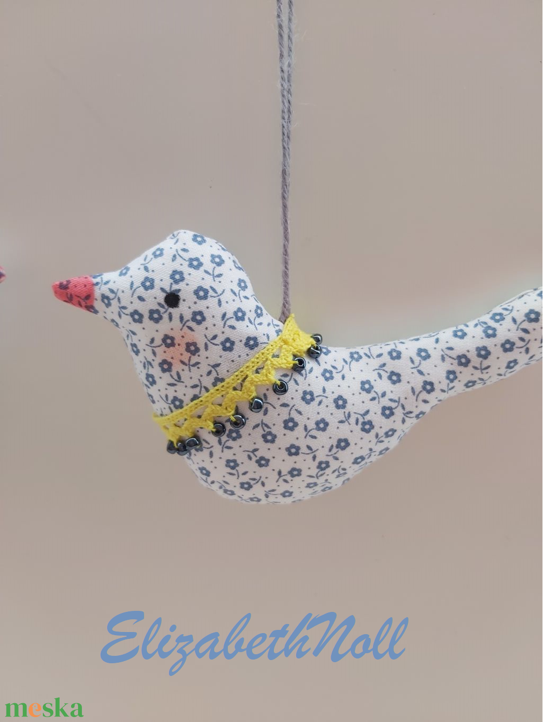 Gyöngyös, csipkés kismadarak - otthon & életmód - dekoráció - ajtó- és ablak dekoráció - ablakdísz - Meska.hu Gyöngyös, csipkés kismadarak - otthon & életmód - dekoráció - ajtó- és ablak dekoráció - ablakdísz - Meska.hu