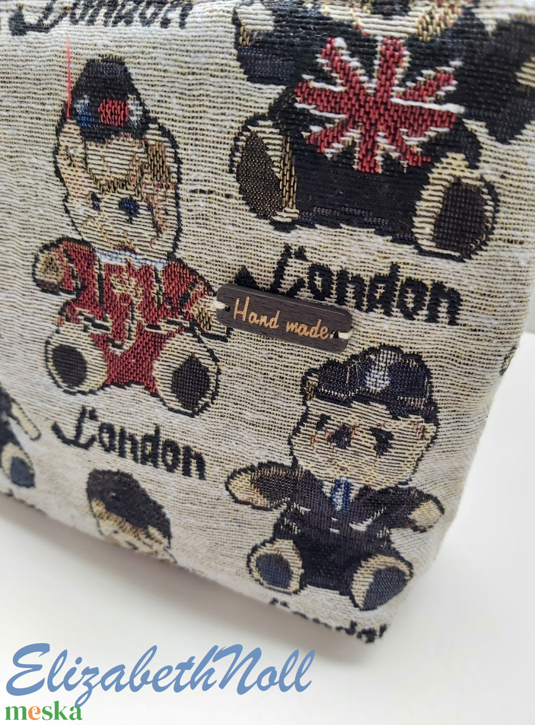 Aranyos, praktikus, Paddingtonos � neszesszer - táska & tok - neszesszer - Meska.hu