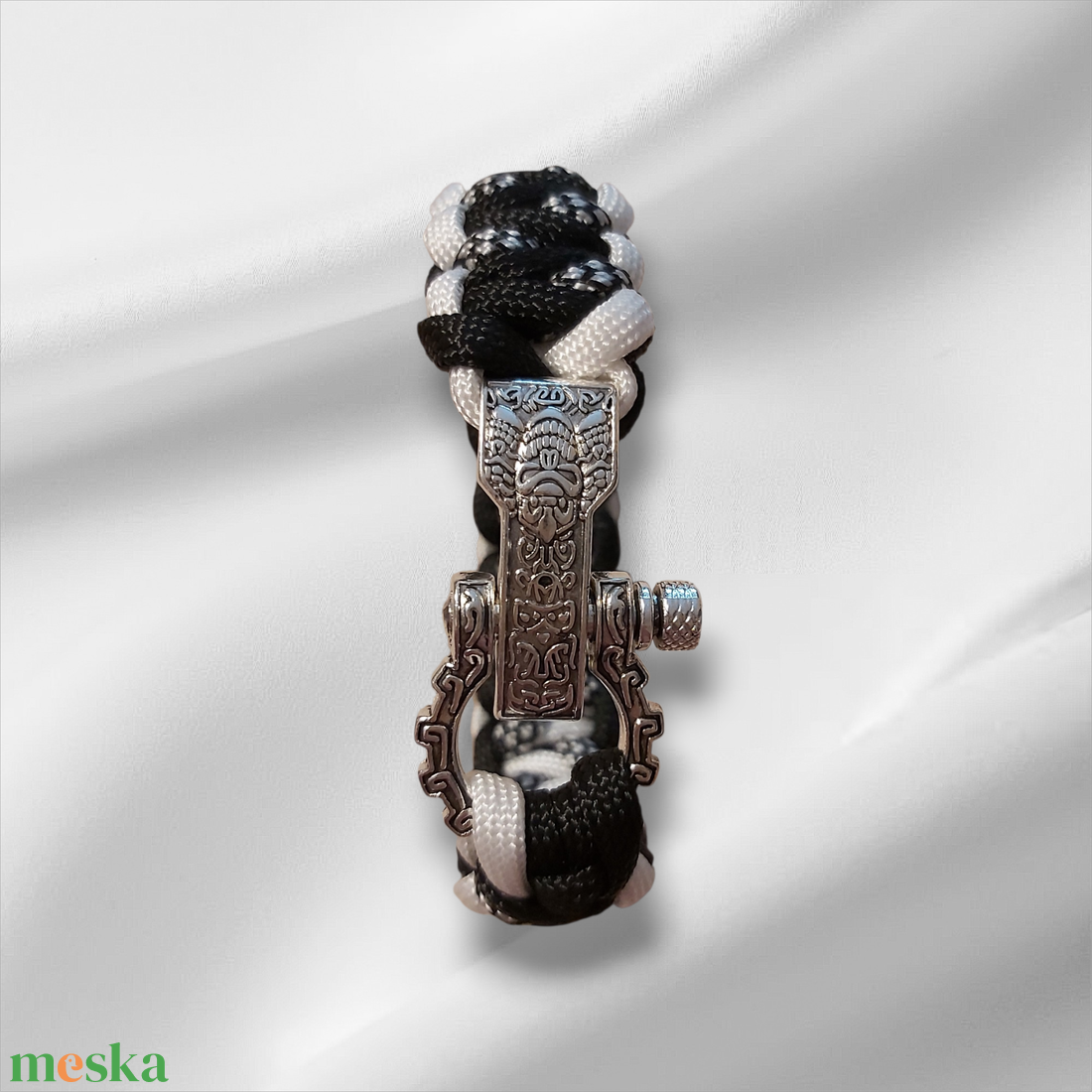 Paracord karkötő - ékszer - karkötő - fonott karkötő - Meska.hu