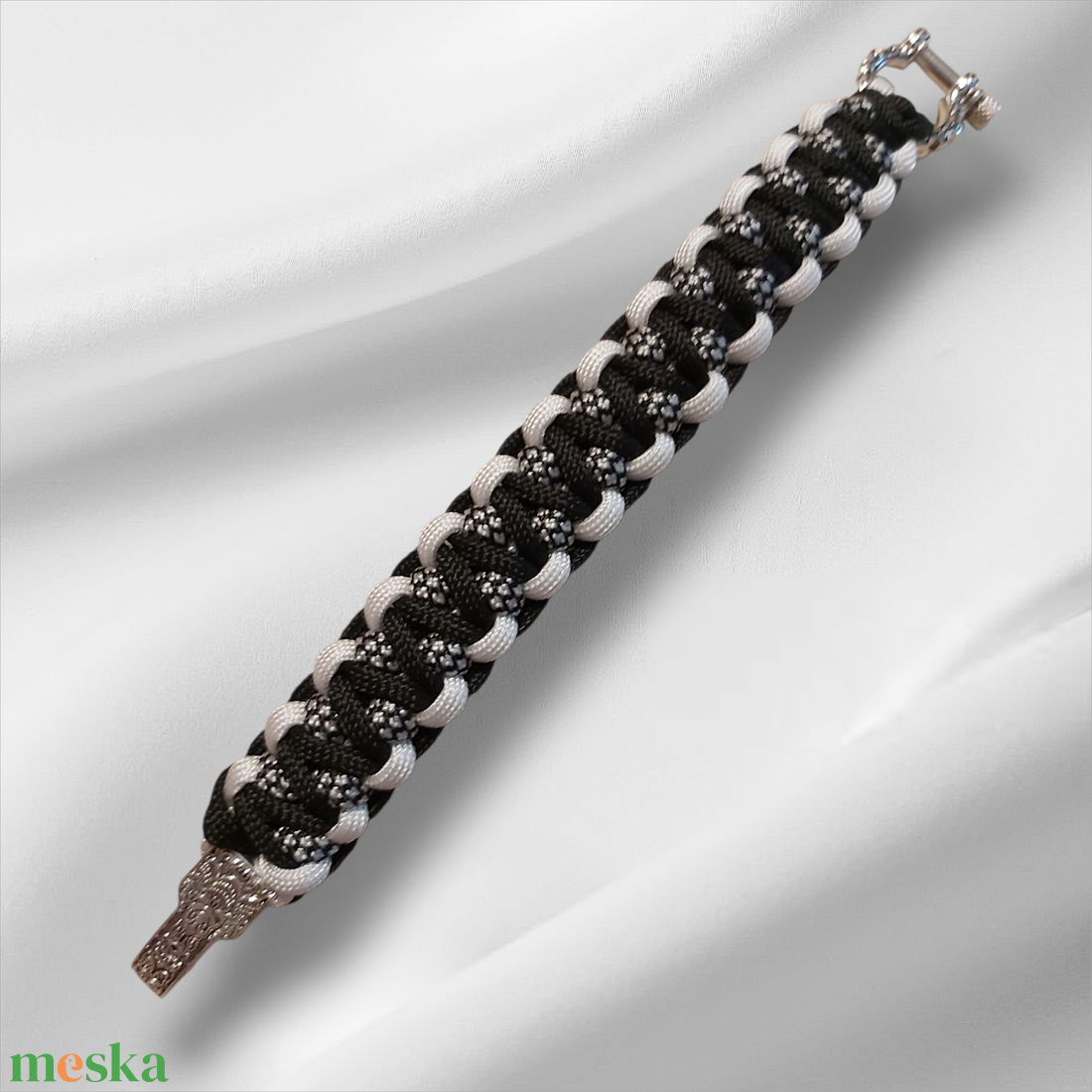 Paracord karkötő - ékszer - karkötő - fonott karkötő - Meska.hu