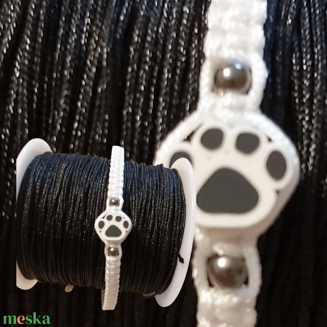 Tappancsos karkötő - ékszer - karkötő - fonott karkötő - Meska.hu