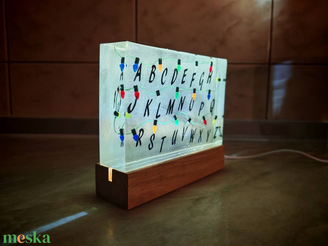 Stranger Things éjjeli lámpa - otthon & életmód - lámpa - hangulatlámpa - Meska.hu