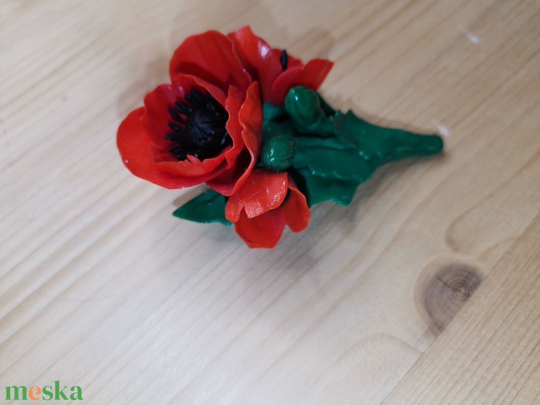 Bross. Mákvirág. Csokor polimer agyag - ékszer - kitűző és bross - ruha & cipőklipsz - Meska.hu Bross. Mákvirág. Csokor polimer agyag - ékszer - kitűző és bross - ruha & cipőklipsz - Meska.hu