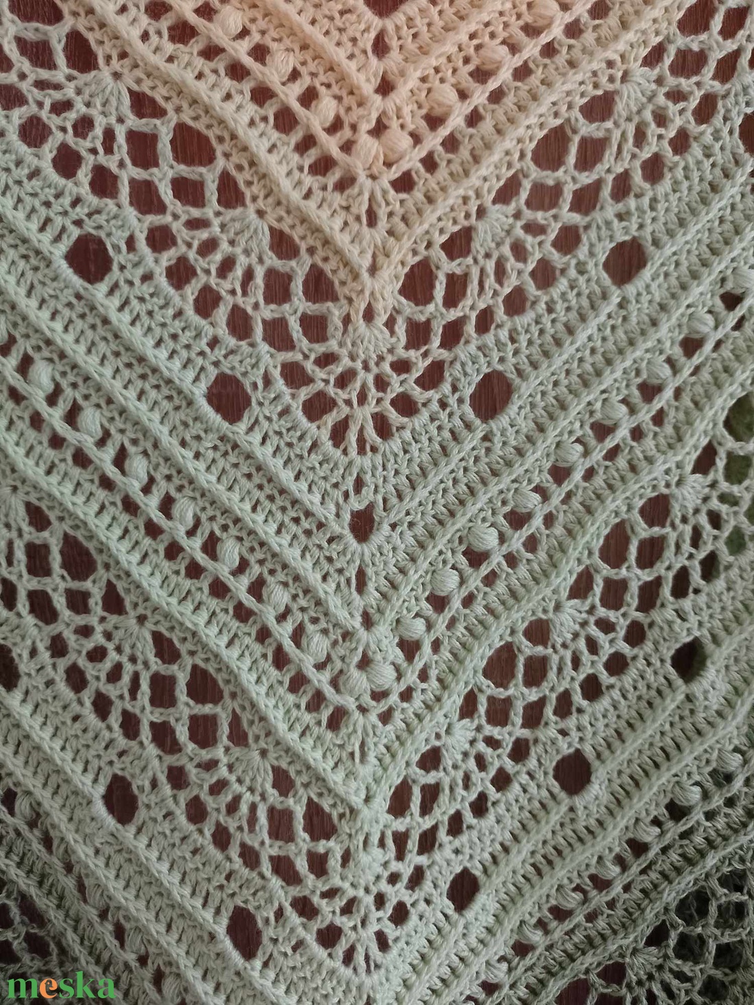 Ébredő természet, horgolt vállkendő - ruha & divat - sál, sapka, kendő - vállkendő - Meska.hu