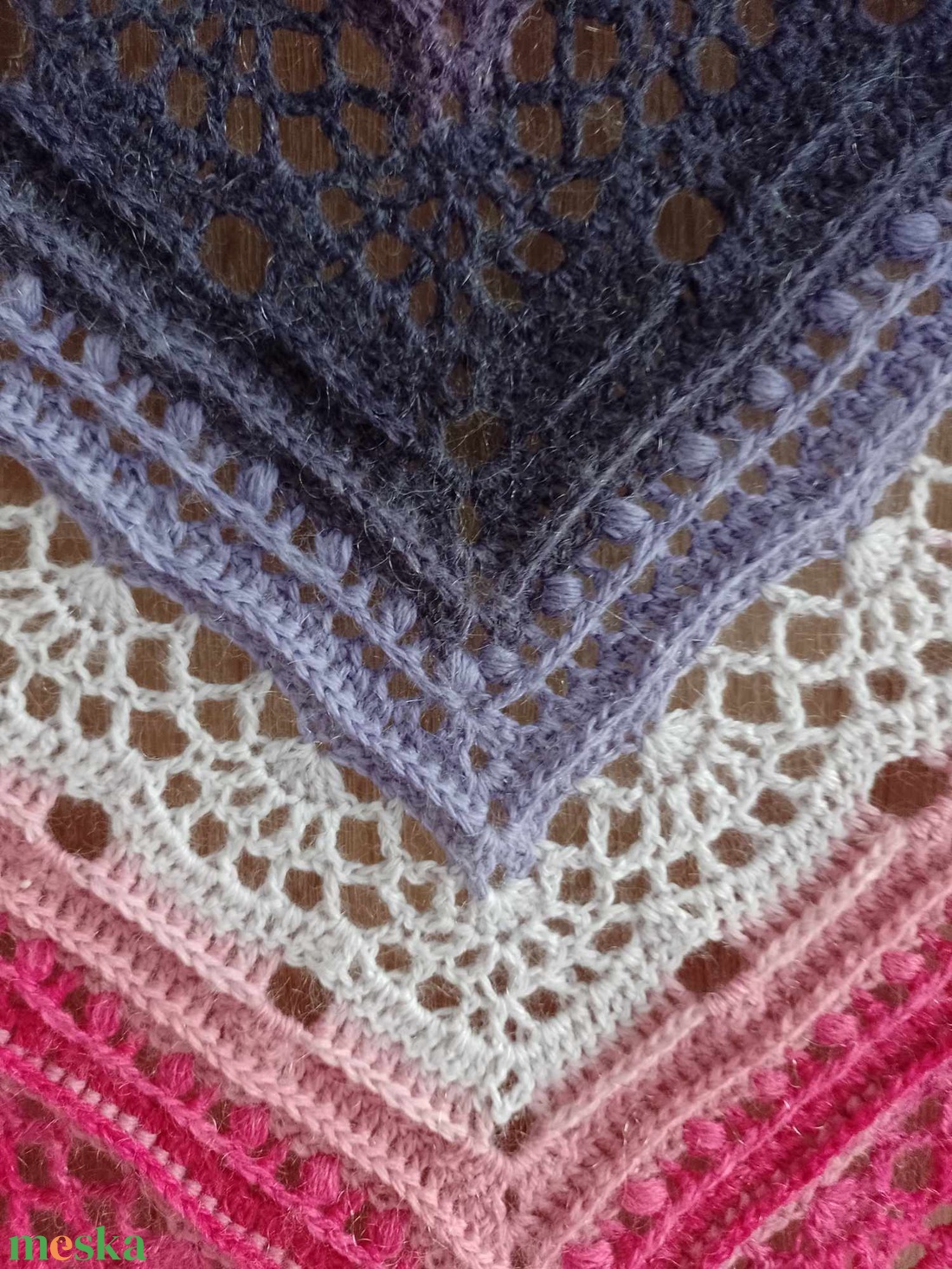 Erdei gyümölcs ���� horgolt vállkendő - ruha & divat - sál, sapka, kendő - vállkendő - Meska.hu