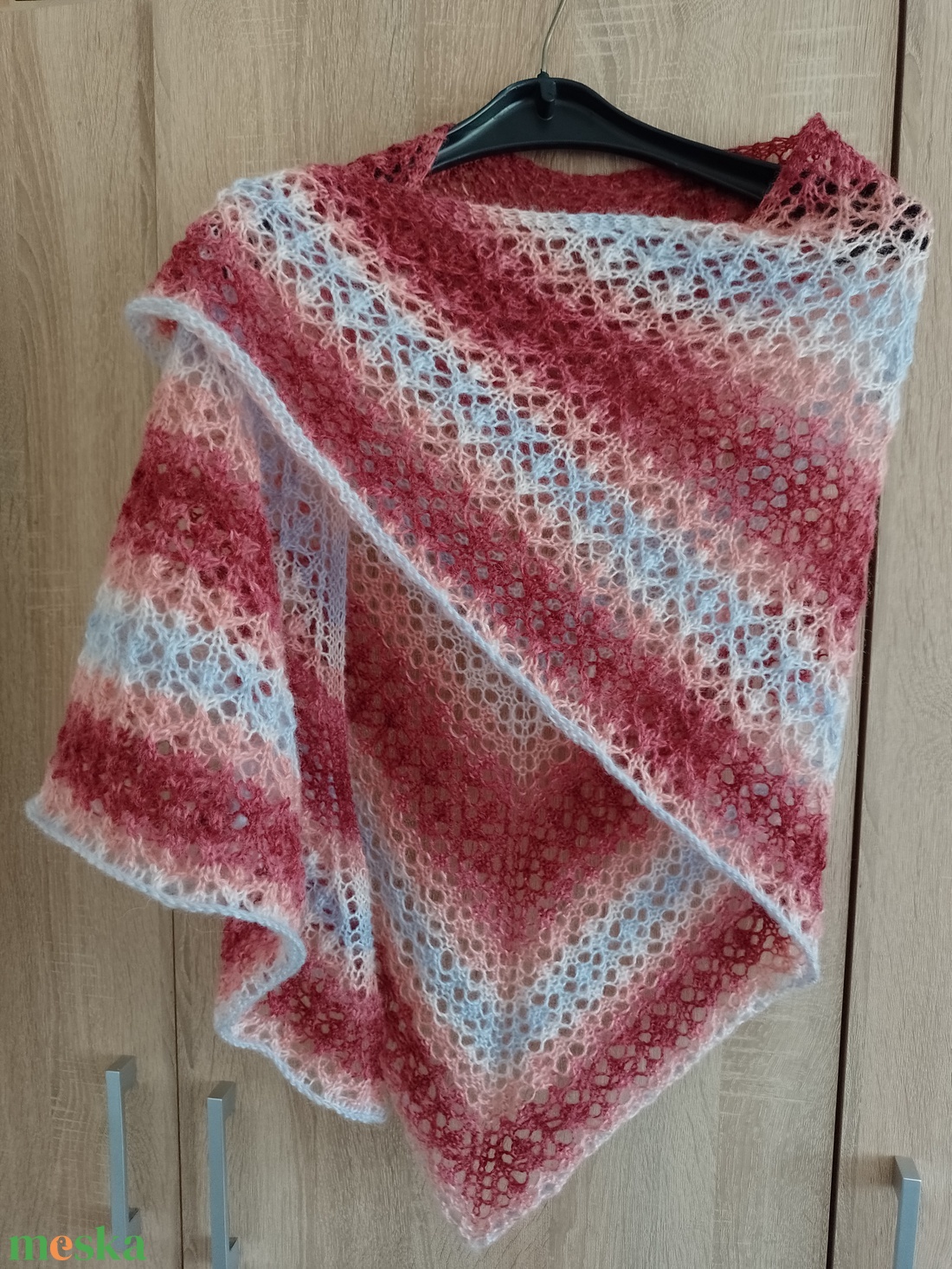 Lehelet - Kézzel kötött csipke vállkendő - ruha & divat - sál, sapka, kendő - vállkendő - Meska.hu