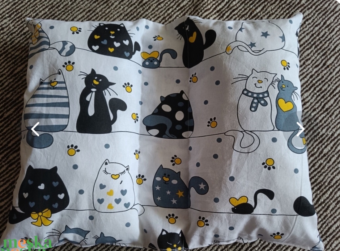 Vidám mintás autós kényelmi párna/utazópárna szett - otthon & életmód - autó - biztonsági öv párna - Meska.hu