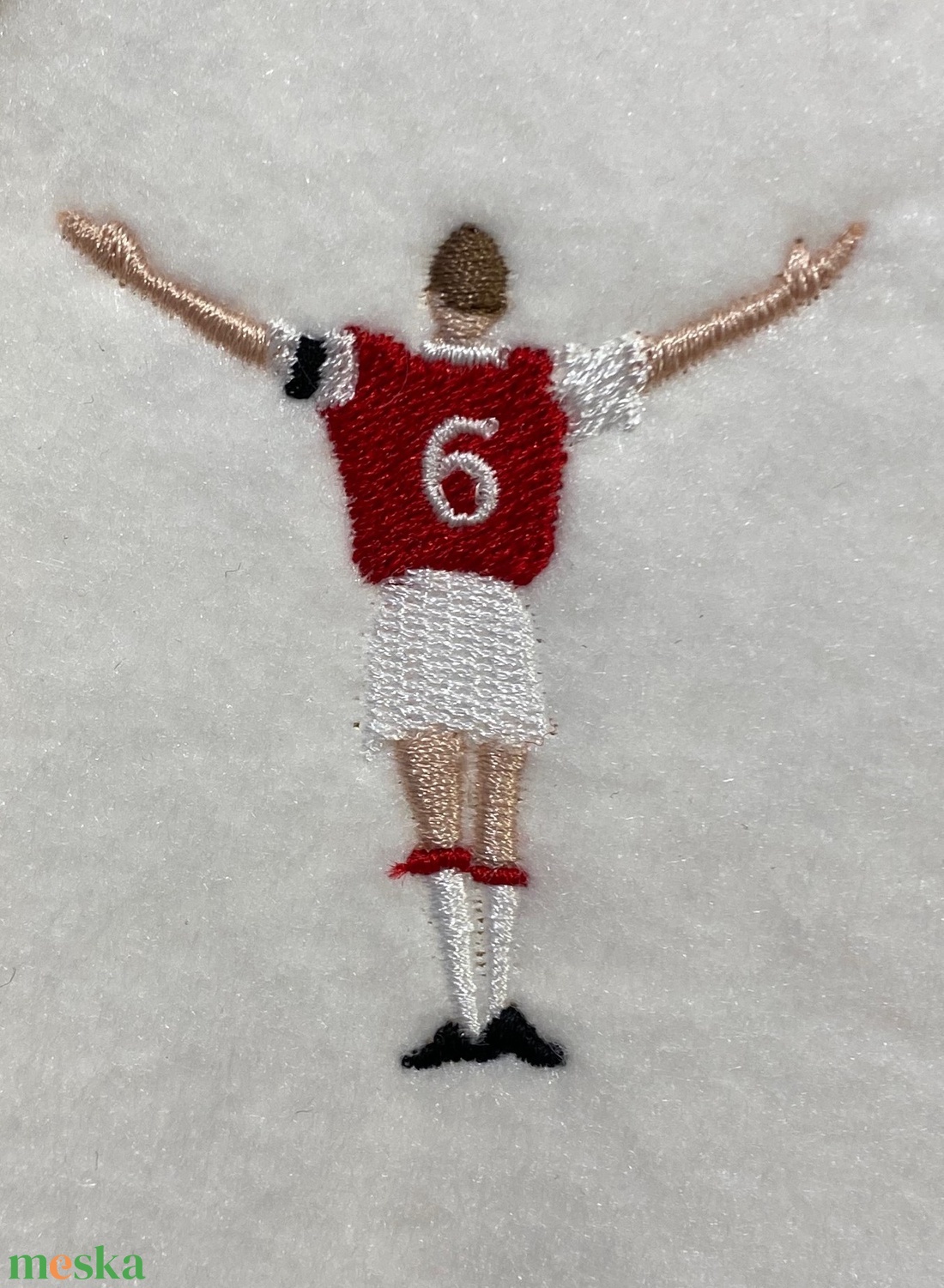 Hímzett póló, Tony Adams ikonikus gólöröme - '98 - ruha & divat - férfi ruha - póló - Meska.hu Hímzett póló, Tony Adams ikonikus gólöröme - '98 - ruha & divat - férfi ruha - póló - Meska.hu