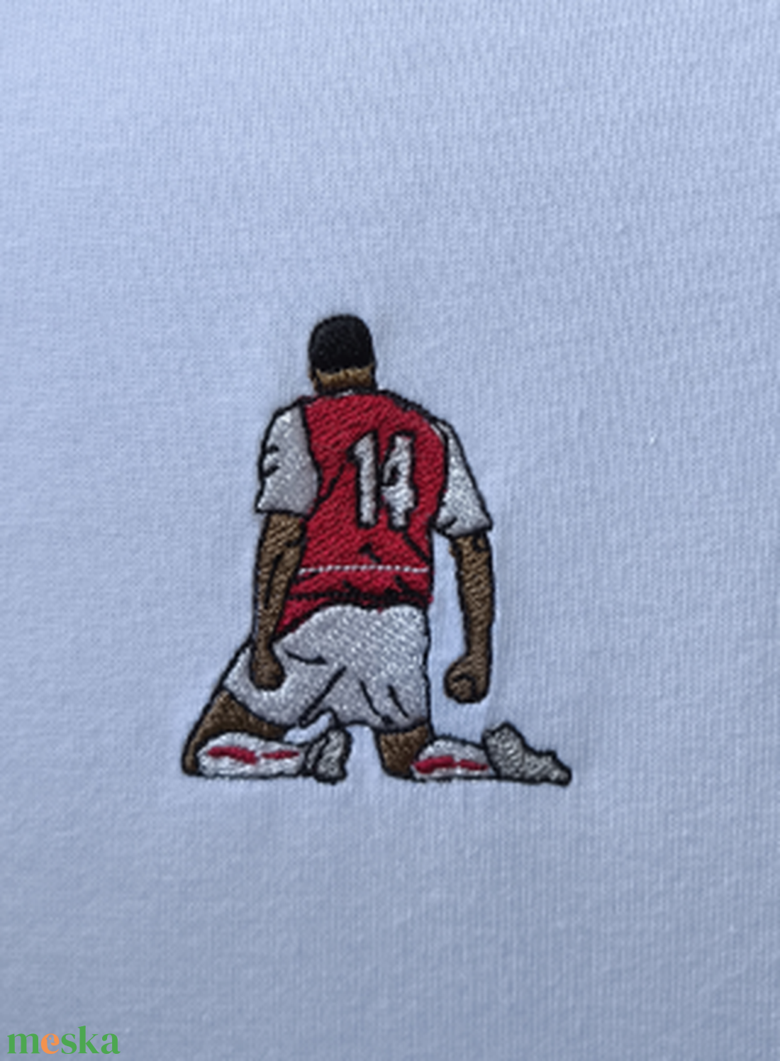 Hímzett póló, Thierry Henry kneeslide gólöröme - ruha & divat - férfi ruha - póló - Meska.hu Hímzett póló, Thierry Henry kneeslide gólöröme - ruha & divat - férfi ruha - póló - Meska.hu