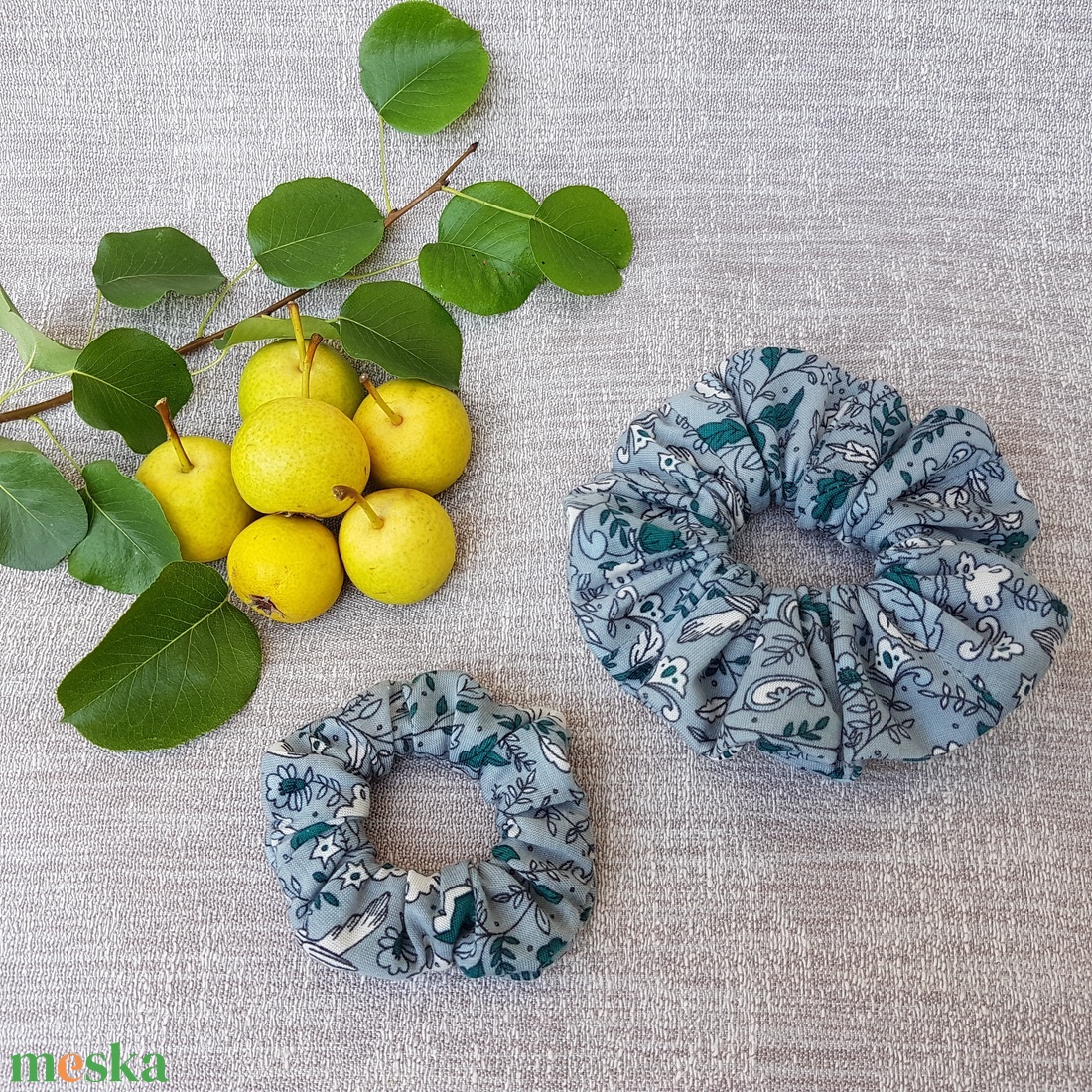 Boginak - Textil hajgumi, scrunchie - menta - kb. 12-13 cm - ruha & divat - hajdísz & hajcsat - hajgumi - Meska.hu