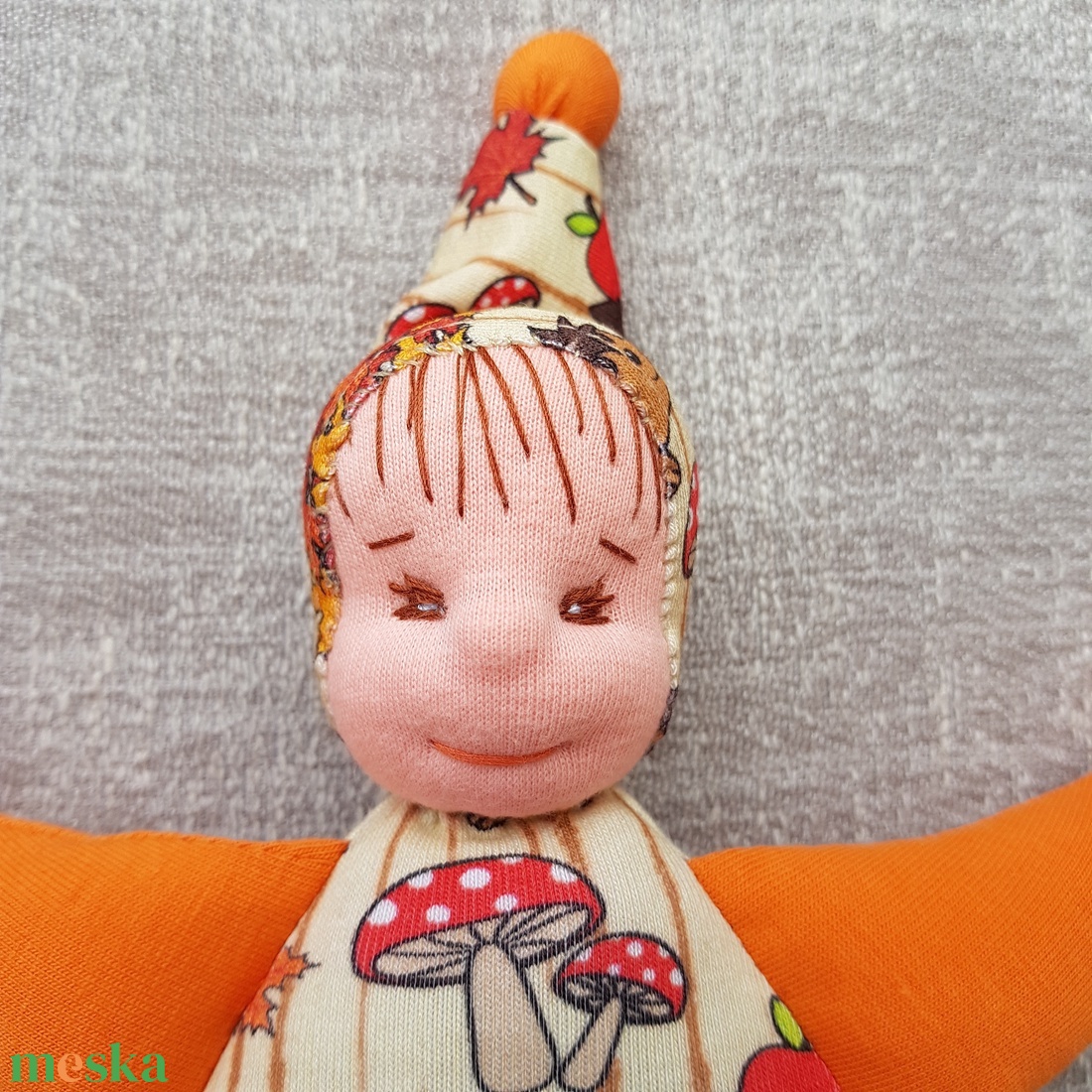 Manócska, sünis narancssárga-beige textilbaba, alvóka, hurcibaba, rongybaba, textil baba - játék & sport - Meska.hu
