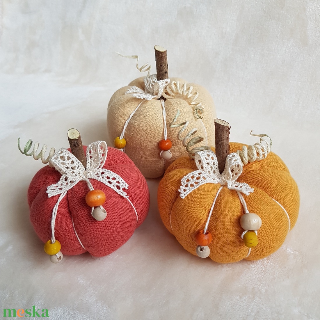 Textil tök, dísztök, asztali dekoráció (3 db) - otthon & életmód - dekoráció - asztal és polc dekoráció - asztaldísz - Meska.hu