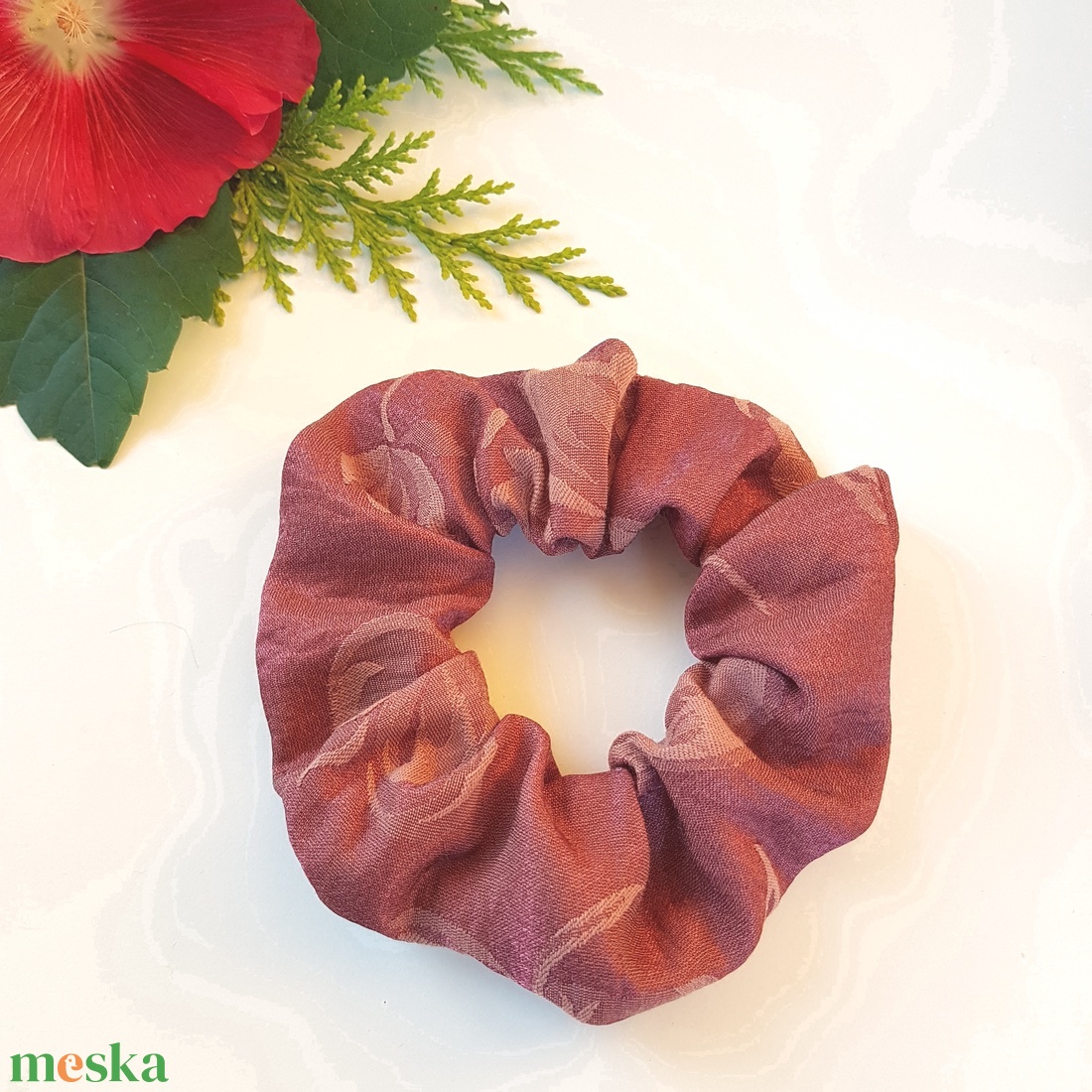 Textil hajgumi, scrunchie - fáradt rózsaszín- kb. 9-10cm - ruha & divat - hajdísz & hajcsat - hajgumi - Meska.hu Textil hajgumi, scrunchie - fáradt rózsaszín- kb. 9-10cm - ruha & divat - hajdísz & hajcsat - hajgumi - Meska.hu