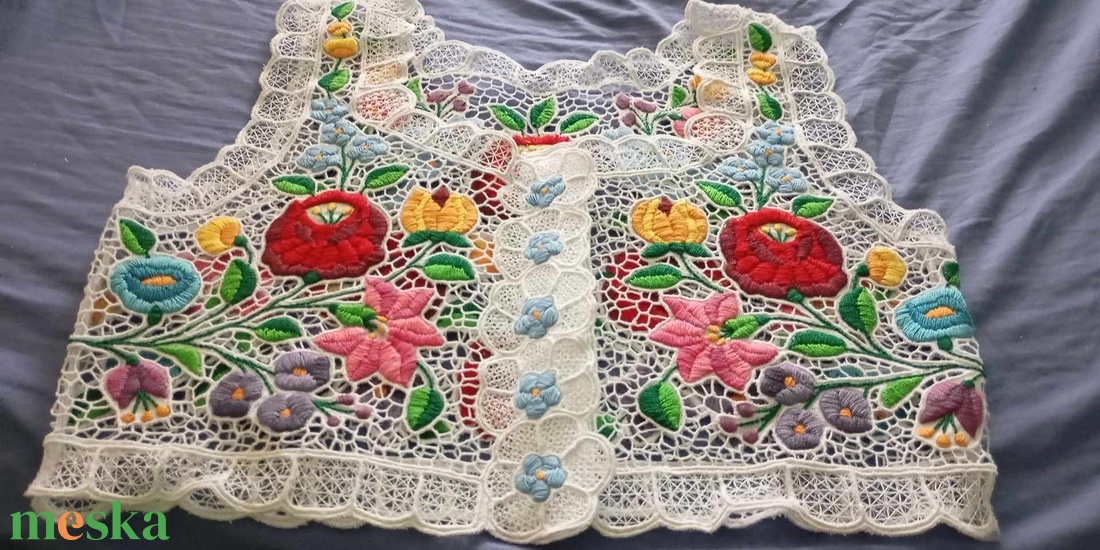 Lányka mellény - ruha & divat - babaruha & gyerekruha - gyerek mellény - Meska.hu Lányka mellény - ruha & divat - babaruha & gyerekruha - gyerek mellény - Meska.hu