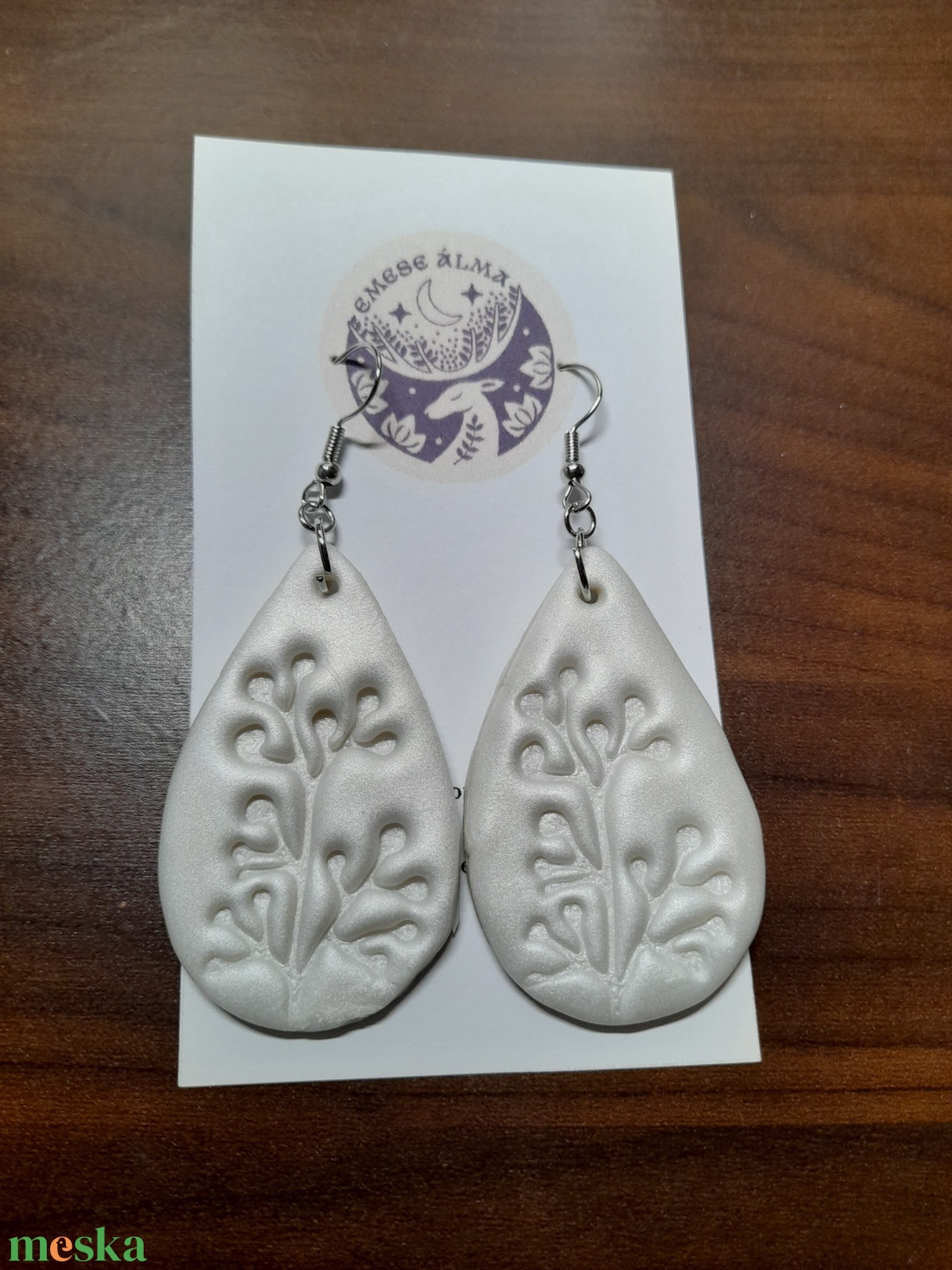 Fehér rezgő fülbevaló - ékszer - fülbevaló - fülékszer - Meska.hu