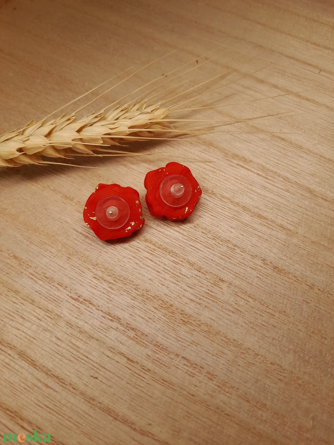 Aranyozott rózsás bedugós fülbevaló - ékszer - fülbevaló - fülékszer - Meska.hu