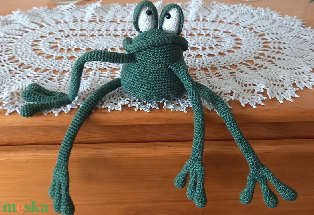 Durci béka - kézzel horgolt amigurumi figura - játék & sport - plüssállat & játékfigura - béka - Meska.hu