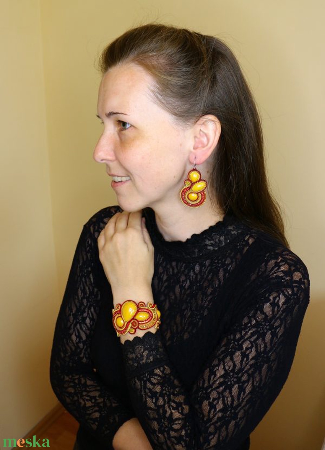 Két részes sujtás ékszerszett porcelánnal - ékszer - ékszerszett - Meska.hu